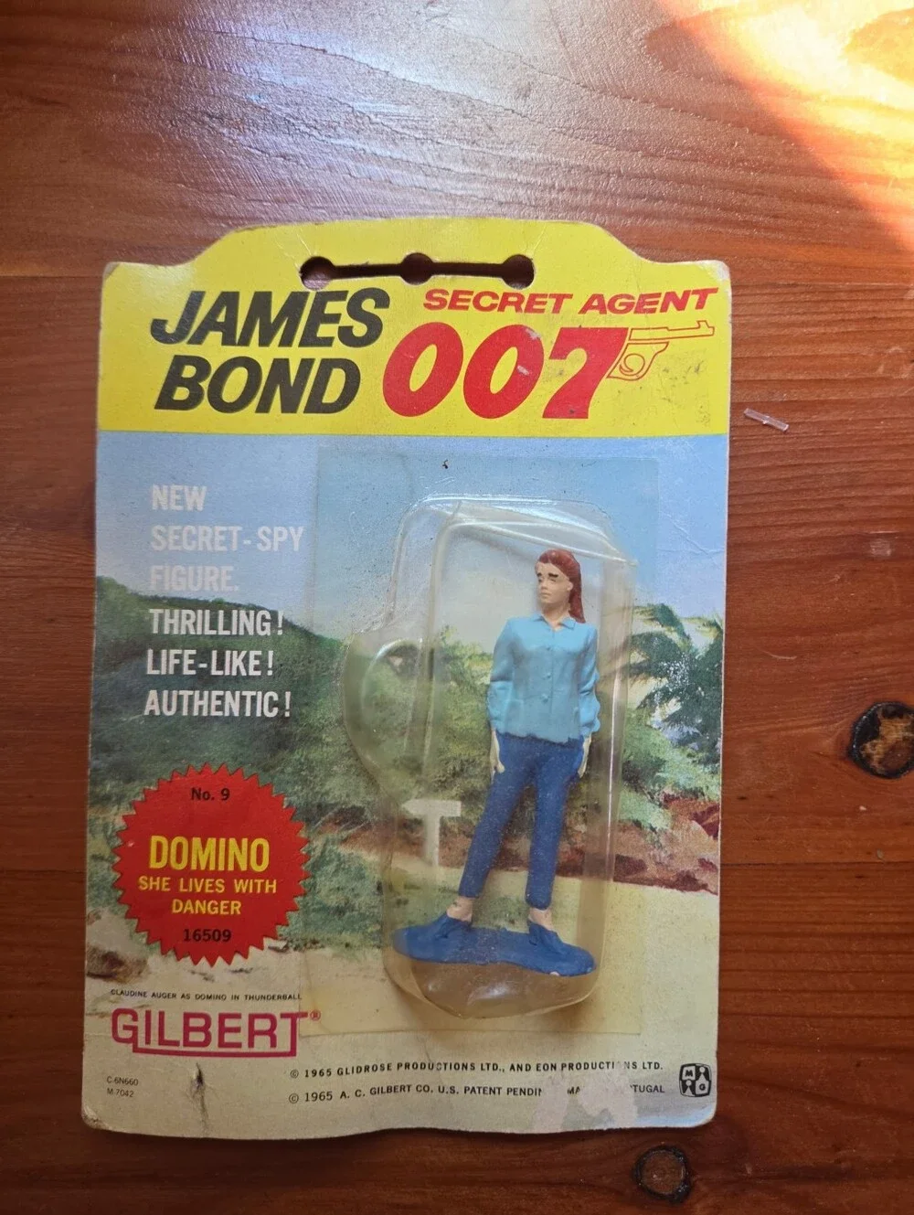 Vintage Gilbert James Bond 007 Domino No 9 1965 Bond Girl Action Figure